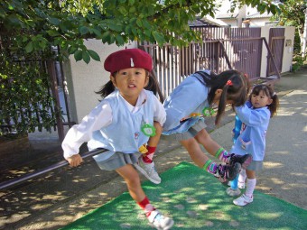 連続逆上がりもできるも～ん！