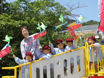 ３歳児さんのこいのぼりです