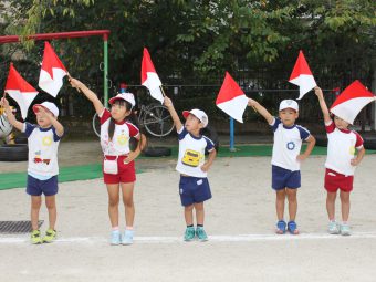 運動会の練習してるよ①