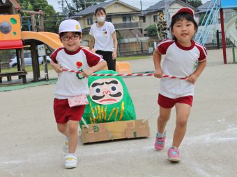 年中さんはダルマの障害走です