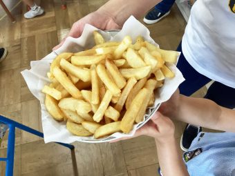 フライドポテトになりました！めっちゃ美味しい！