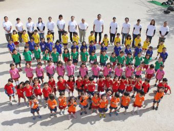 幼稚園から50周年記念Tシャツをプレゼント！