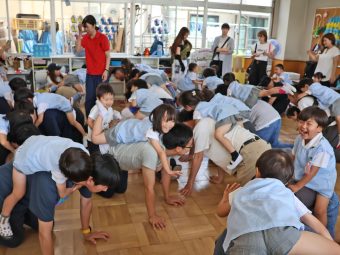 お馬さんごっこ！？お父さんヘトヘト？(笑)