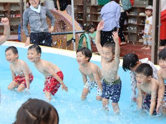 楽しそうに遊んでくれます