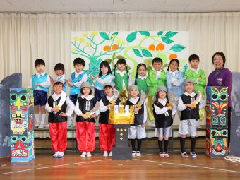 年長さんはクラス劇をします