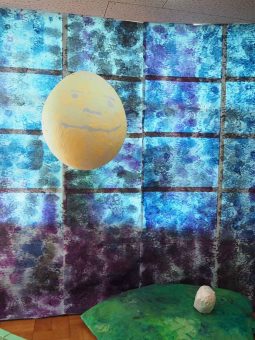 お月様は２歳児たんぽぽ組さんが