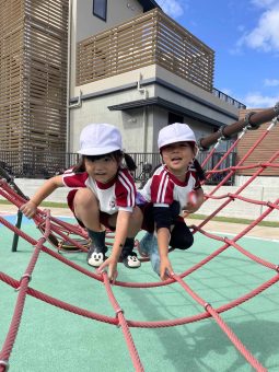 近くの公園で遊んだよ♪